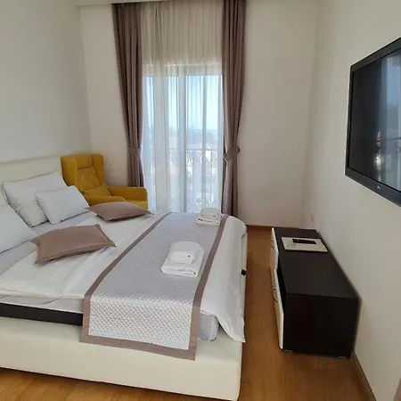 Pozzo Sea View Apartament