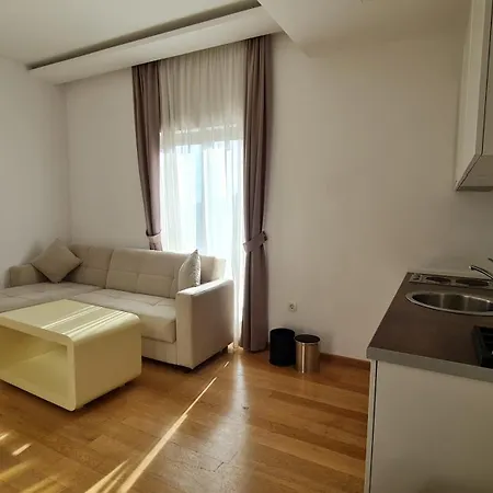 Pozzo Sea View Apartament *
